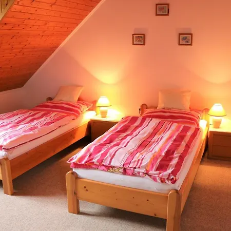 Balaton Apartman * Balatonalmádi