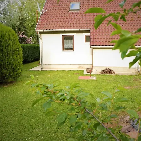 Balaton Apartman *