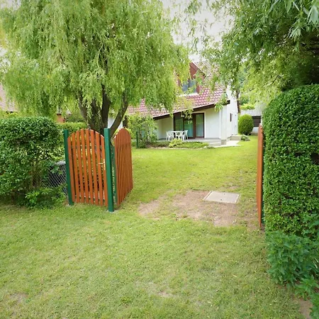 Balaton Apartman *