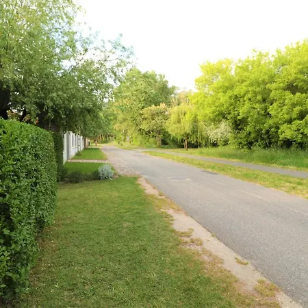 Balaton Apartman بيت للعطل *