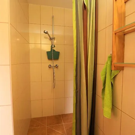 Balaton Apartman بيت للعطل